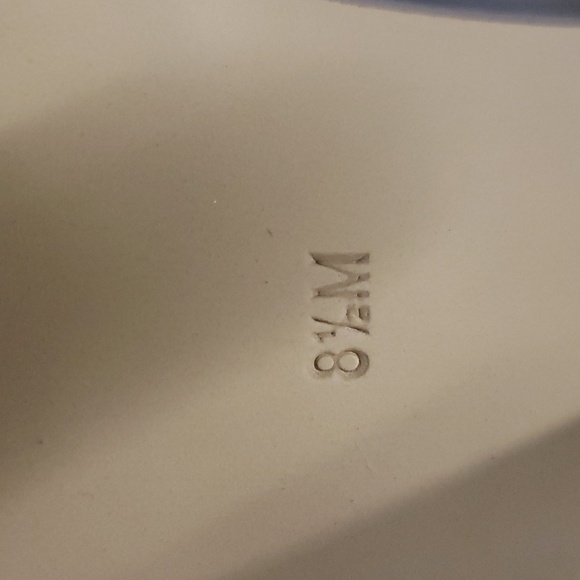 Calvin Klein women's pumps size 8.5 M. Taupe 240 - Picture 7 of 9